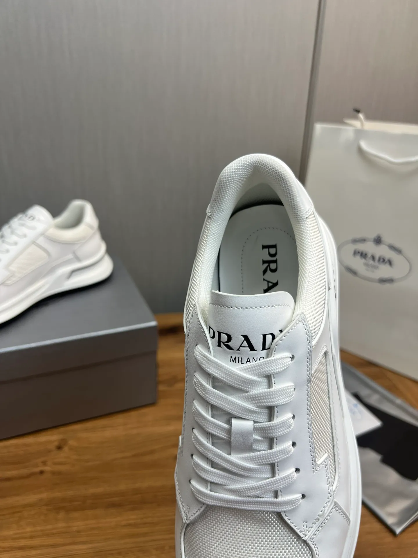 Men's shoes 💰620💰 [PRADA] Men's shoes are popular in the counter, official website is synchronized, 1 high-quality shipment ✔️Original cowhide stitching mesh + cowhide lining, 1🆚1 replica, original original bottom, 38-45 (45 customized, non-refundable)
